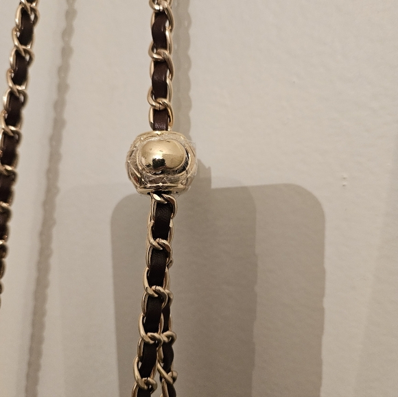 Carnival Keep Quilted Chain Crossbody – Burgundy – NEW - Picture 8 of 8